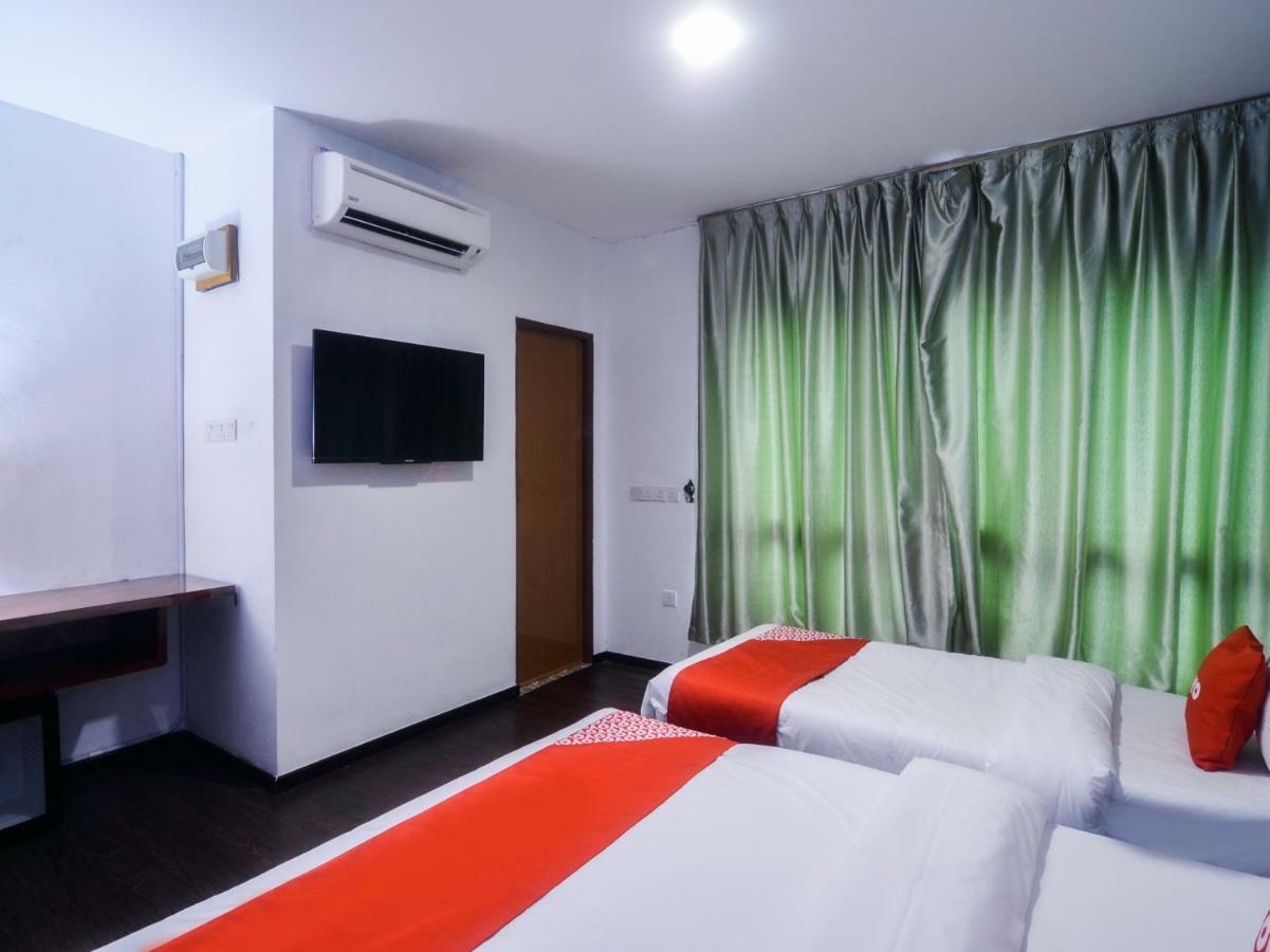 Oyo 1119 Memoire Express Hotel Kuching Ngoại thất bức ảnh