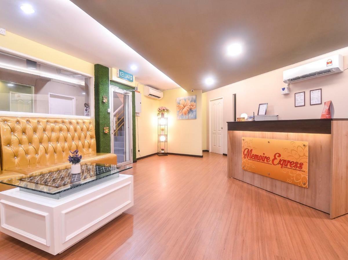 Oyo 1119 Memoire Express Hotel Kuching Ngoại thất bức ảnh